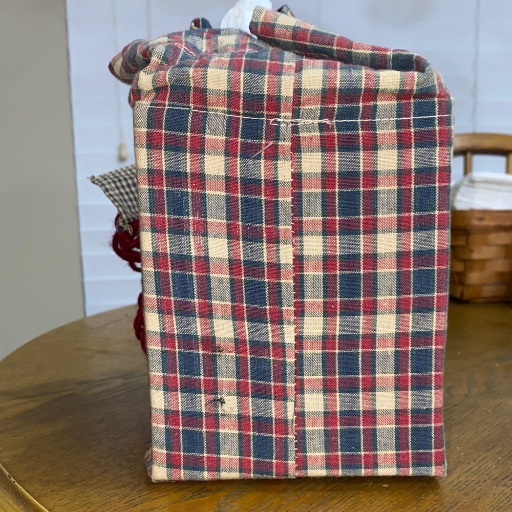 Primitive Raggedy Ann Fabric Tissue Cover - Picture 3 of 6